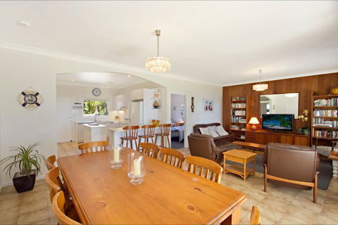 Orion Beach House - Jervis Bay - Holiday Find 7