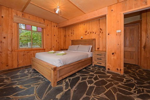 Saintys Creek Cottage - Holiday Find 2
