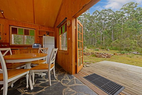 Saintys Creek Cottage - Holiday Find 4