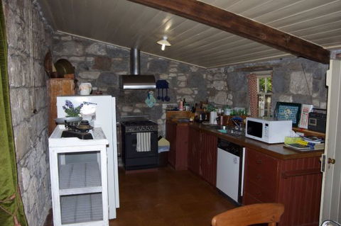 Tara Cottage - Holiday Find 2