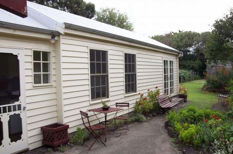 Tara Cottage - Holiday Find 5