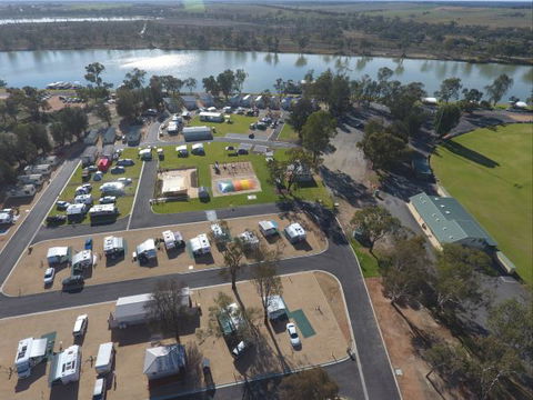 Waikerie Holiday Park - Holiday Find 3