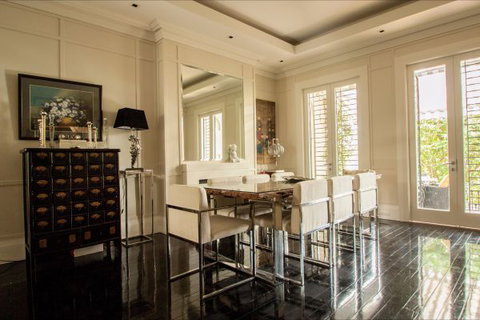Woollahra Terrace - Holiday Find 2