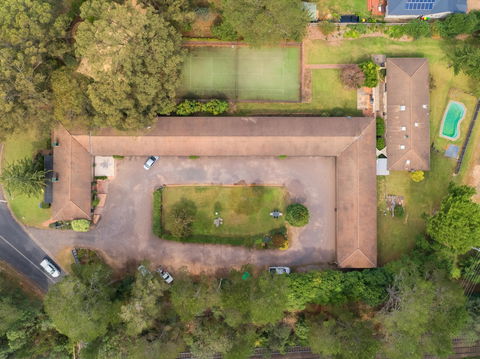 Bundanoon Country Inn Motel - Holiday Find 9