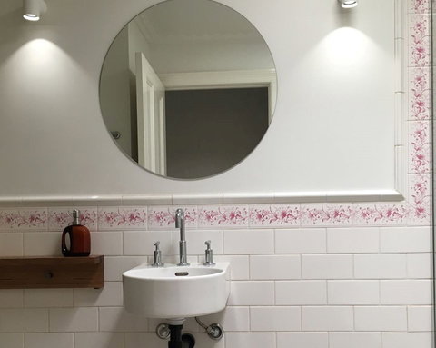 Heathcote Contemporary Art Boutique Accommodation - Holiday Find 3