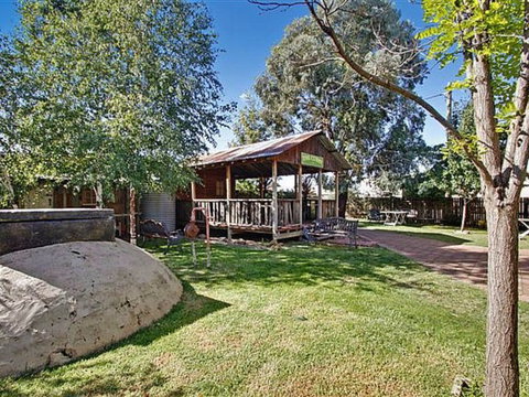 Boorowa Hotel - Holiday Find 0