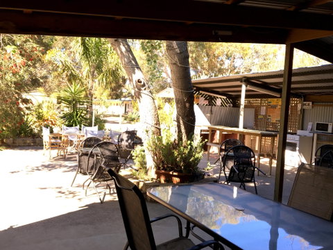 Kingscote Tourist Park And Family Units - Holiday Find 6