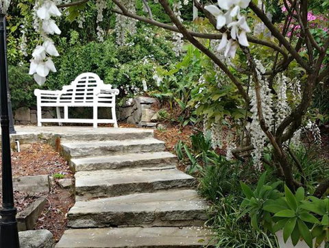 Loxley On Bellbird Hill - Holiday Find 0