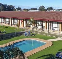 Lacepede Bay Motel  Restaurant - Holiday Find