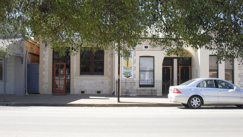 Jamestown Motel Terraces - Holiday Find 0