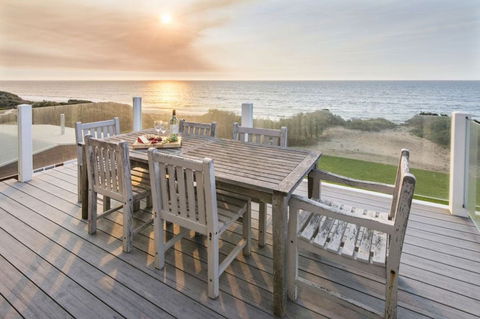 Searenity Peppermint Grove Beach - Holiday Find 0