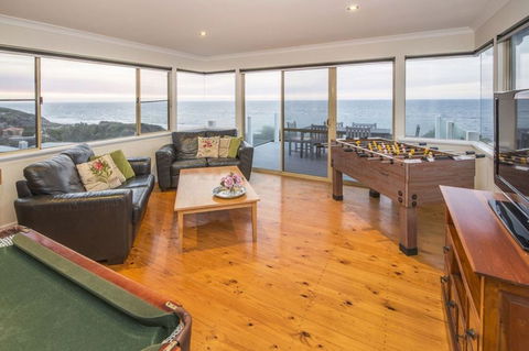 Searenity Peppermint Grove Beach - Holiday Find 6