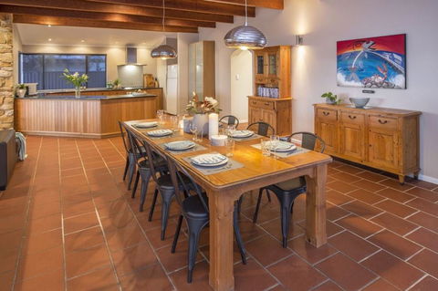 Searenity Peppermint Grove Beach - Holiday Find 8