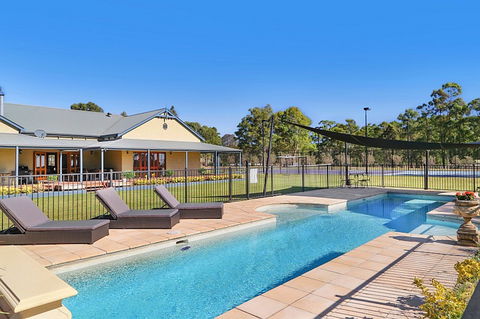 Stonegate - Holiday Find 1