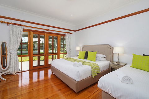 Stonegate - Holiday Find 6