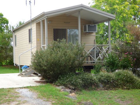 Tenterfield Lodge Caravan Park - Holiday Find 5