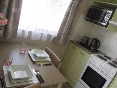 Tenterfield Lodge Caravan Park - Holiday Find 6