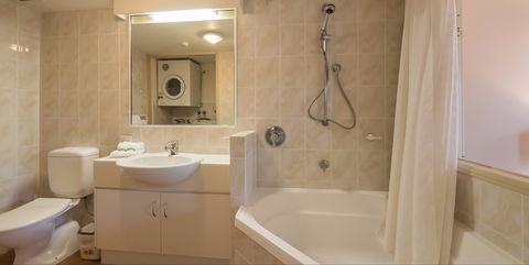 Tropic Towers Apartments - Holiday Find 4