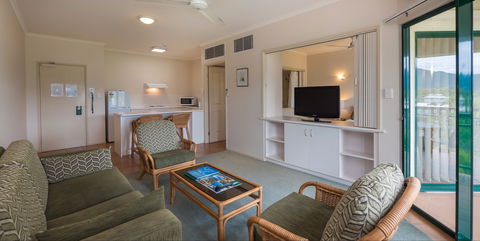 Tropic Towers Apartments - Holiday Find 7