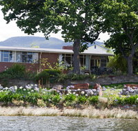 Waterside Accommodation - Derwent Hideaway - Holiday Find
