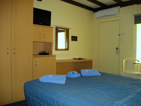 Benjamin Singleton Motel - Holiday Find 1