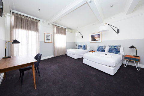 Bridgeview Hotel - Holiday Find 0