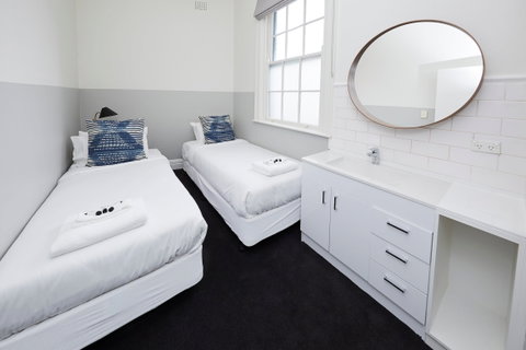 Bridgeview Hotel - Holiday Find 1