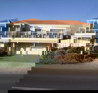 Century 21 SouthCoast Hayman - Holiday Find