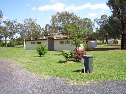 Dunedoo Caravan Park - Holiday Find 1