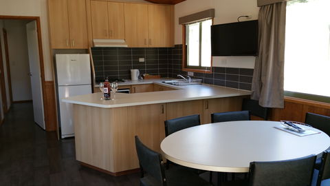 Halls Gap Caravan Park - Holiday Find 1