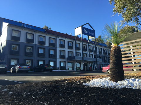 Ibis Budget Campbelltown - Holiday Find 0