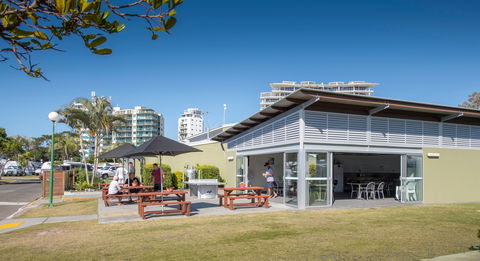 Maroochydore Beach Holiday Park - Holiday Find 0