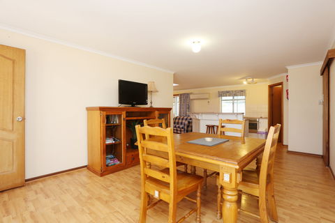 Moonta Bay Accommodation - Holiday Find 1