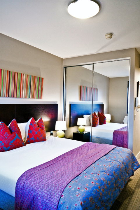 Quest Mascot Apartment - Holiday Find 2