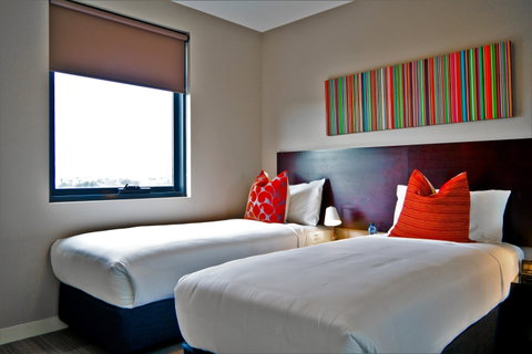 Quest Mascot Apartment - Holiday Find 4