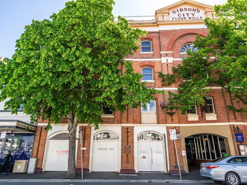 Sullivans Cove Apartments - Gibsons Mill - Holiday Find 1