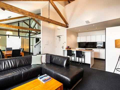 Sullivans Cove Apartments - Gibsons Mill - Holiday Find 6