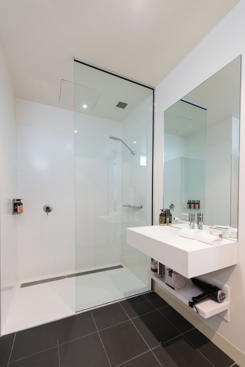 Sullivans Cove Apartments - Gibsons Mill - Holiday Find 11