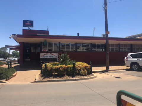 The Condobolin Hotel - Holiday Find 1