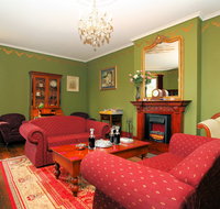 The Lodge on Elizabeth - Holiday Find