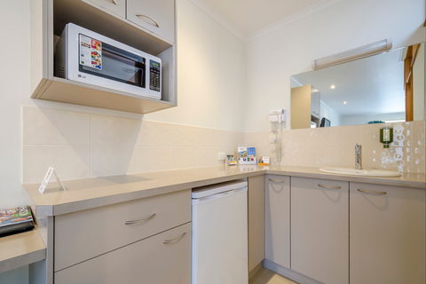 Werribee Motel & Apartments - Holiday Find 2