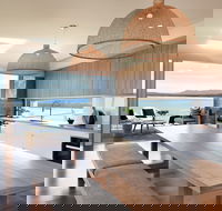 Absolute Waterfront Gerroa - Holiday Find