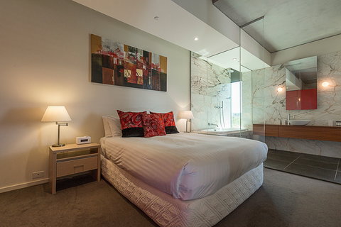 Accommodate Canberra - Holiday Find 1