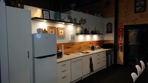 Bed In A Shed Tasmania - Holiday Find 2