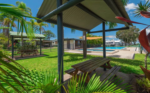 Bimbimbi Riverside Caravan Park - Holiday Find 0