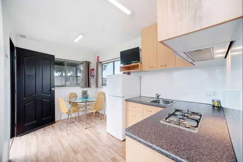 Bimbimbi Riverside Caravan Park - Holiday Find 1