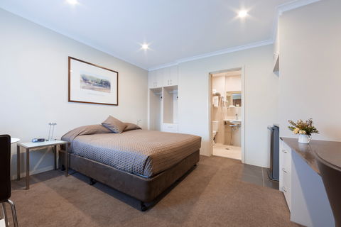 Forrest Hotel And Apartments - Holiday Find 2
