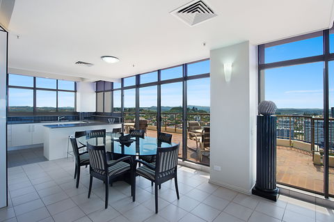 Seascape Penthouse - Holiday Find 2