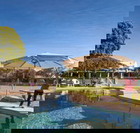 Tilmouth Well Roadhouse - Holiday Find