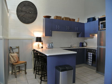 Acacia 2 - Holiday Find 1